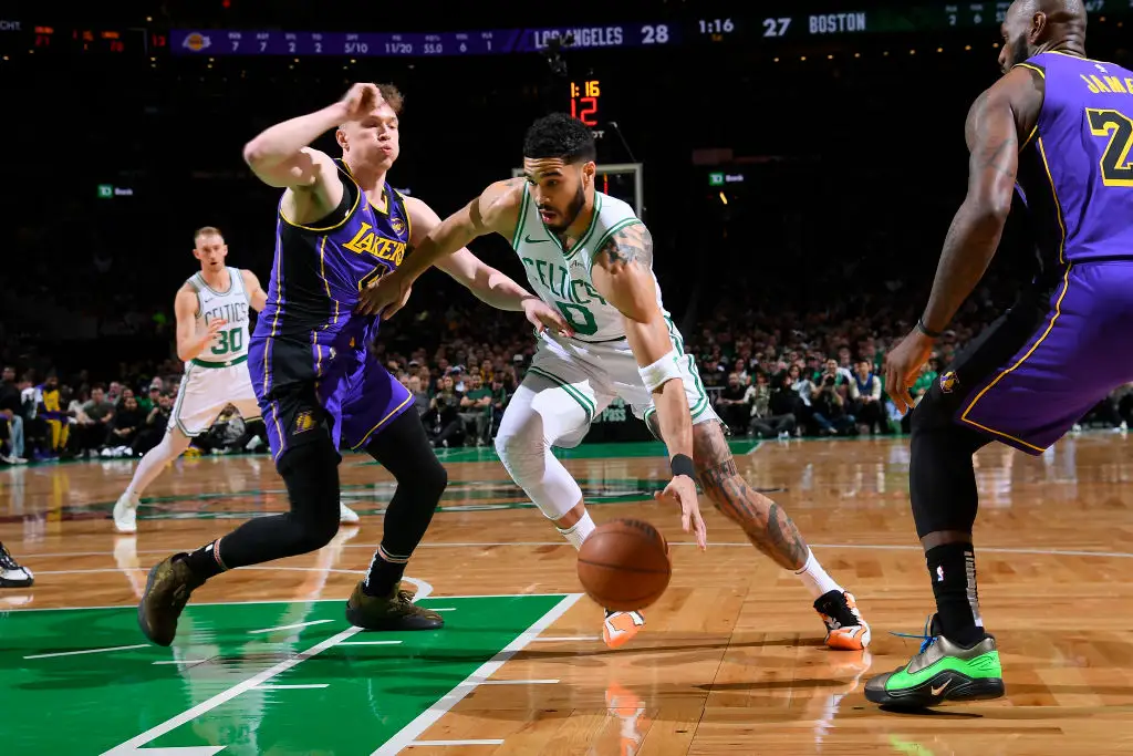 凯尔特人碾压青岛队,东契奇刷新纪录 凯尔特人碾压青岛队,东契奇刷新纪录